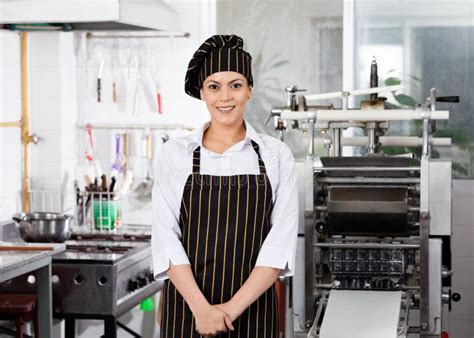 sexo in the kitchen